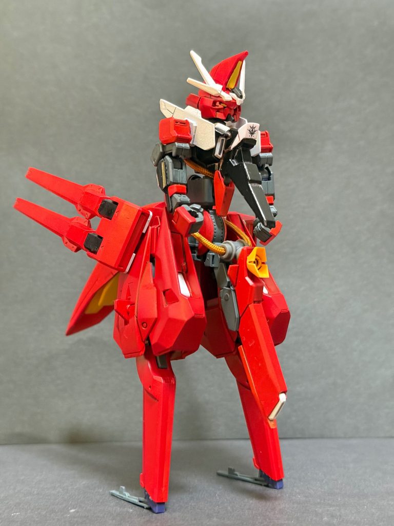 機体名:TR-7 セタンタ型式番号：RX-125→NZX-125S所属：ティターンズ残党/レジオンベース機：TR-6 ウーンドウォート全高：17.2m本体重量：6.8t全備重量：15.5t装甲材質：ガンダリウム合金＋複合材ジェネレーター出力：3,200kw※TR-6は推定1,200kw総推力：192,000kgセンサー有効半径：18,000m最高加速：3.1G