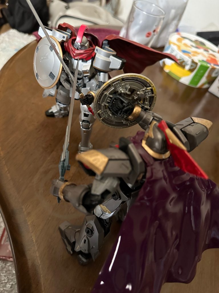マントはプラ板で作りました