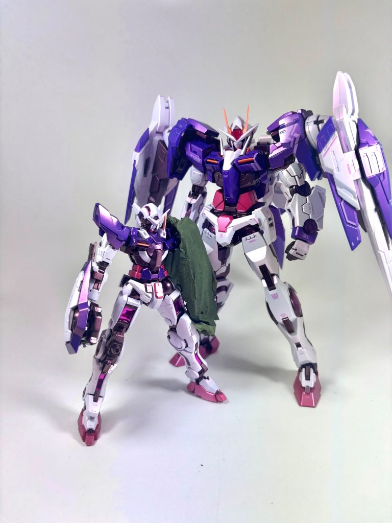 参考にしたメタルビルドのトランザムライザーと比較。
