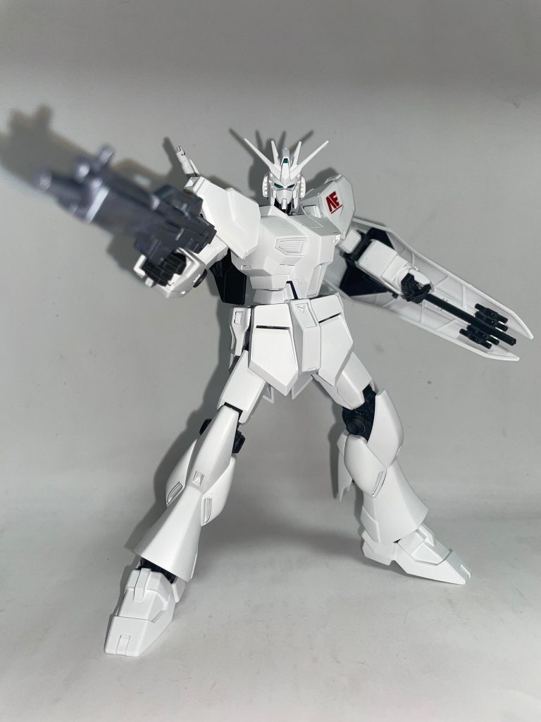 RX-93/νガンダム アナハイム社警備仕様〔正式名ペインティングモデル・νガンダム〕【パルスアレンジ・オブ・リアルカラーモデル】