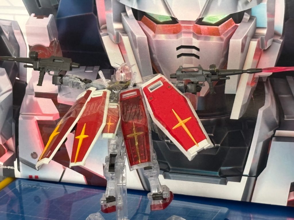 ぐるぐる撃ちライフルはRG とHGのビヨンドグローバルのクリアです。