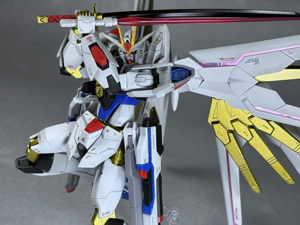 HG マイティストライクフリーダム–3枚目/制作者：浅見ゆうき