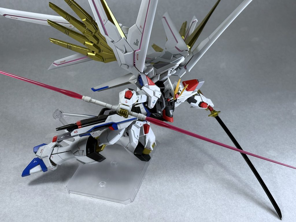 HG マイティストライクフリーダム–4枚目/制作者：浅見ゆうき