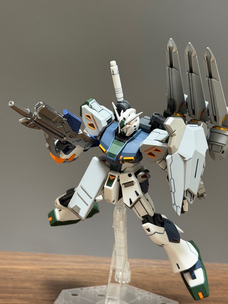 アリュゼウス発売されてからもうすぐ１ヶ月なのにνガンダムしかまだ作れてないＧＷで旅行行ったりしてたらまた模活がおろそかに…