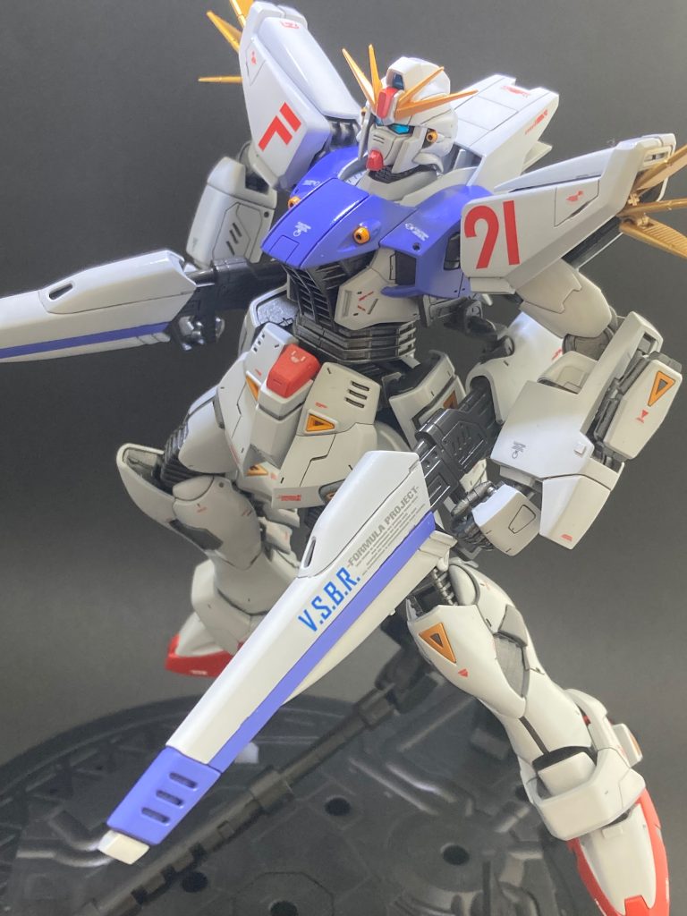 ドライデカールって、初めて貼ってみましたがキレイに貼れると水転写より良い気がしました。
トップコートするとほぼ段差なし！昔からあるとは言え、良いものですね。