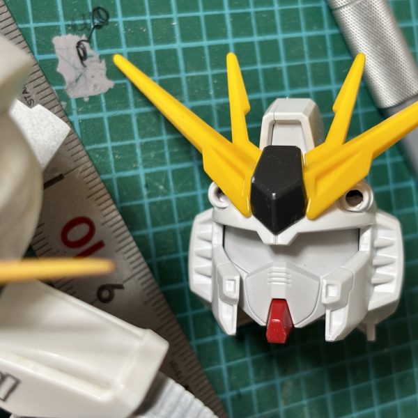 閲覧ありがとうございます。＾＾SDガンダム❼❹ガンダムＦ９１を 軸に製作しようと 考案中 です ＾＾先ずは 頭部 のサイズアップ &nbsp;から😁&nbsp;&nbsp;（4枚目）