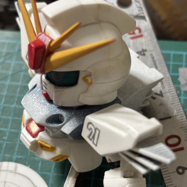 閲覧ありがとうございます。＾＾SDガンダム❼❹ガンダムＦ９１を 軸に製作しようと 考案中 です ＾＾先ずは 頭部 のサイズアップ &nbsp;から😁&nbsp;&nbsp;（3枚目）