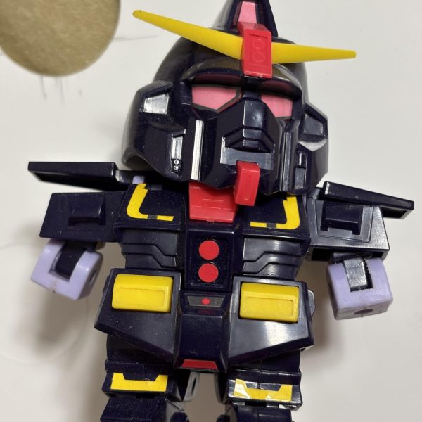 閲覧ありがとうございます。元祖SDガンダムサイコガンダム改修中です＾＾&nbsp;改修点 は主に　頭部 &nbsp; うでGフォートレスに変形できる！　ので細部をパッケージイラストに寄せる。。。感じで😁（5枚目）