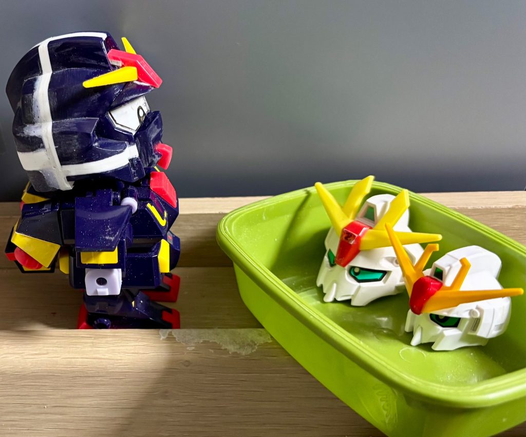 元祖SDガンダム　サイコくん見下す＾＾