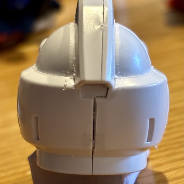 どーしても どーしてもガキ の 頃 から欲しかった✨このキット&nbsp;結局　私&nbsp;自らの手 で 作る&nbsp;しかない と言う。。。。&nbsp;思う所 が ありますがやります。😁&nbsp;にしてもバンダイ の 造形氏さんこの手のキットは本当にここを改修してカッコ良くするだろうと言う余白を毎回感じるんですけど？旧キットもSDガンダム系も😁（他のシリーズは知らんけど😂）制作チームは神（日本の匠の域）あと言っとくと 販売チームはあかんね。。。。昔からね。。。。（5枚目）