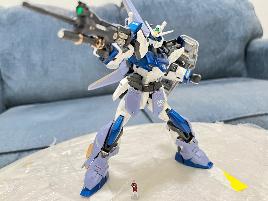終盤まで残る連合系ガンダムはデュエルとバスターだけです。イザークとのショットです。