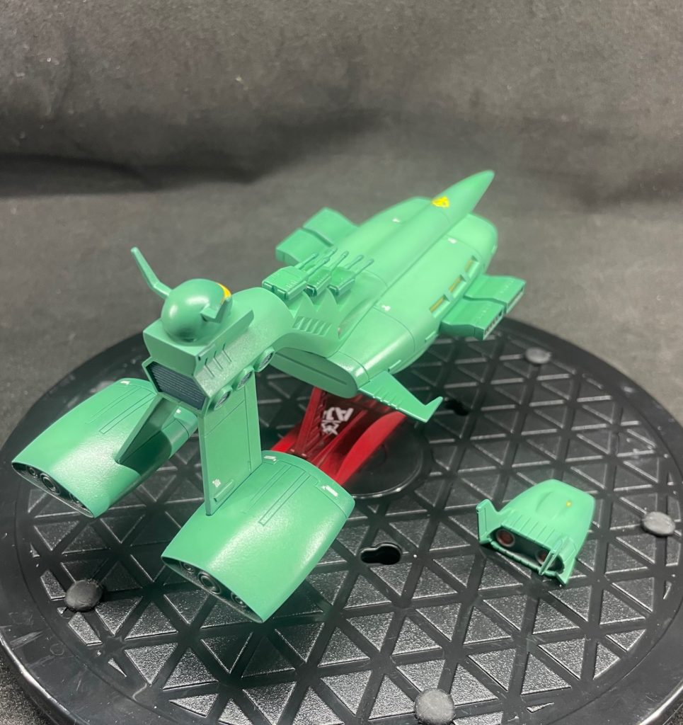 ジオン軍巡洋艦シャア専用ムサイ(ファメル艦)–4枚目/制作者：セントピース