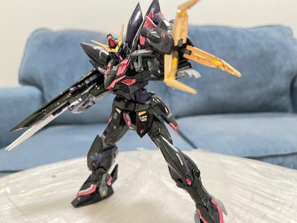 GAT-X207 ブリッツガンダム。X-200系の特徴はそれぞれの特殊装備です。ミラージュシステムは1時間半くらい使用可能ですがPS装甲を同時に使うことができません。