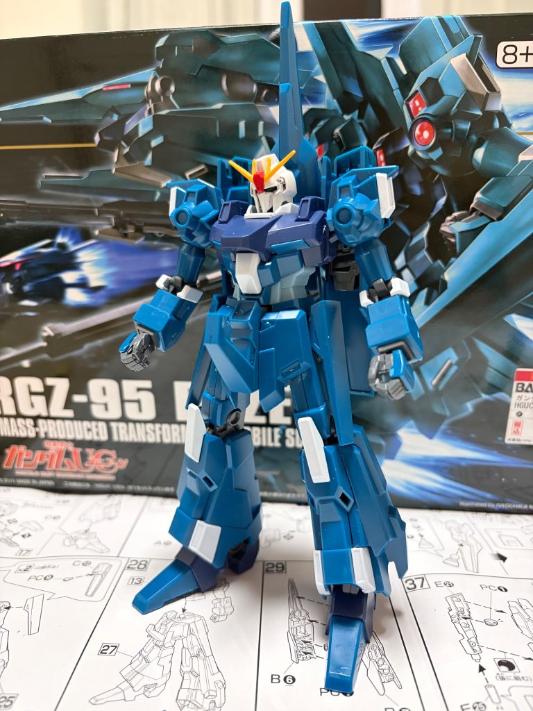 こちらは、製作中の写真です。首の延長をしながら、Zの頭を干渉しないように取り付けました。