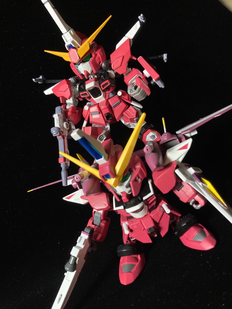 新旧ジャスティス。BB戦士ジャスティスもすげえいいキットなのでおすすめ。
