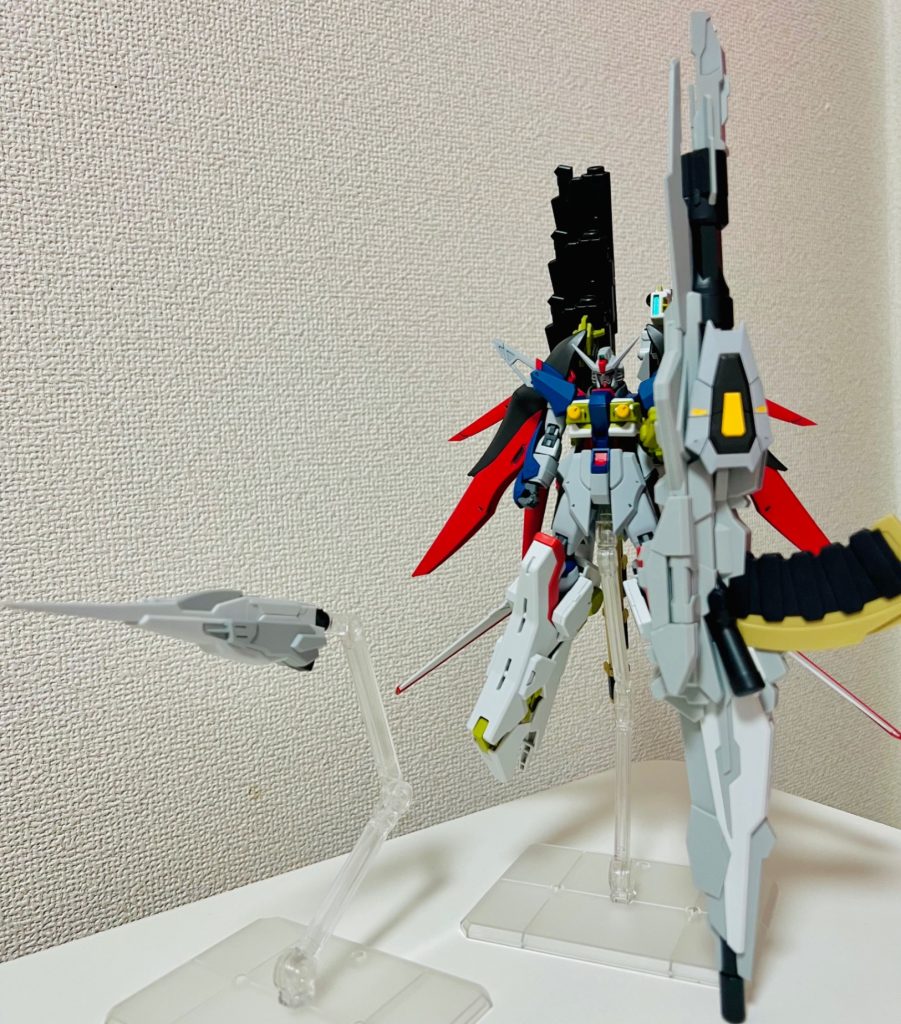 かっこよす・・・台座が付属しているので非常にありがたいのん(´；ω；｀)接続アームを捻って壊しそうなのであまりいじりたくないwめっちゃ遊びたいのよ本心は♡♡