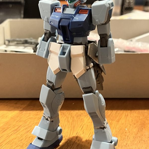 今回からちょっとずつスジ彫り入れてます。いやームズイですね。デザイン考えるのも大変だし真っ直ぐ彫るのも大変。彫ったら彫ったでラインがゲジゲジになってしまう。YouTubeの解説動画見ながら練習してます。ツールはいいやつ使ってるんだけどな笑　ただやったらやったで情報量増えていい感じになりますね。これは沼だ。&nbsp;（2枚目）