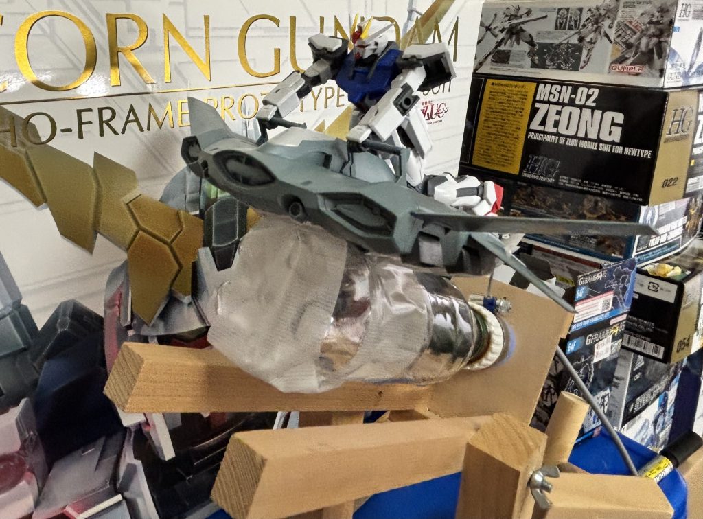 作品名：次回予告かも！<p>　　　　　机上戦士ガンダム 　 　　いつかの次回！「翔べ！ガンプラ」 &nbsp; &nbsp;君は実現まで生き延びることができるか？ 　　　ペットボトルロケットです！ ↑公開しました！</p>
