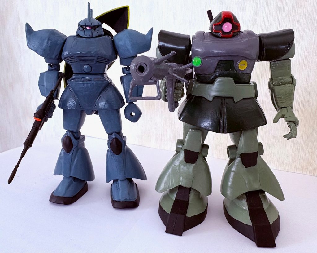 同じ旧キットのリックドムとも比較。こうしてみるとドムのキットがいかにハズレがないのかがよくわかるなぁ・・・。