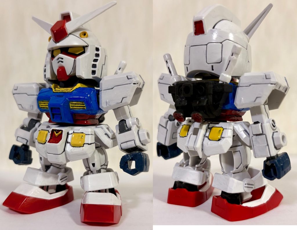 フロントビューとリアビュー。無性にガンダムのおっちゃんを作りたいと思ったので、おなじみのカラーリングで塗装した。目の箇所だけシールを貼り、他は全て筆塗りで全塗装した。