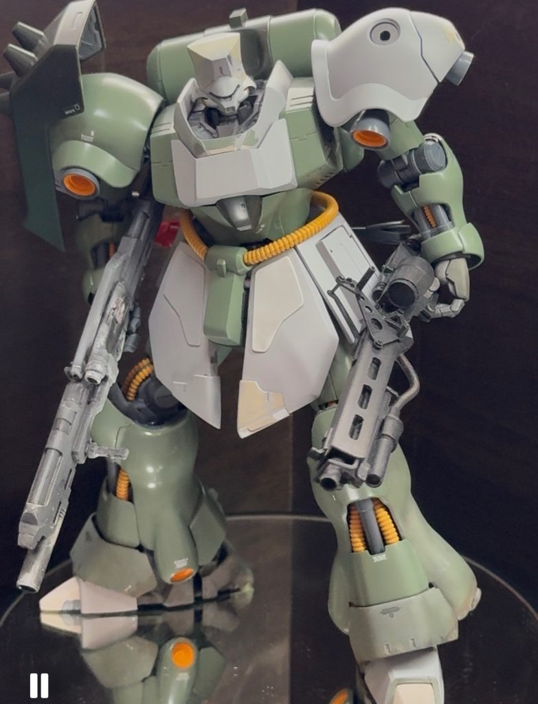 グレー部分はスクラッチして形状変更