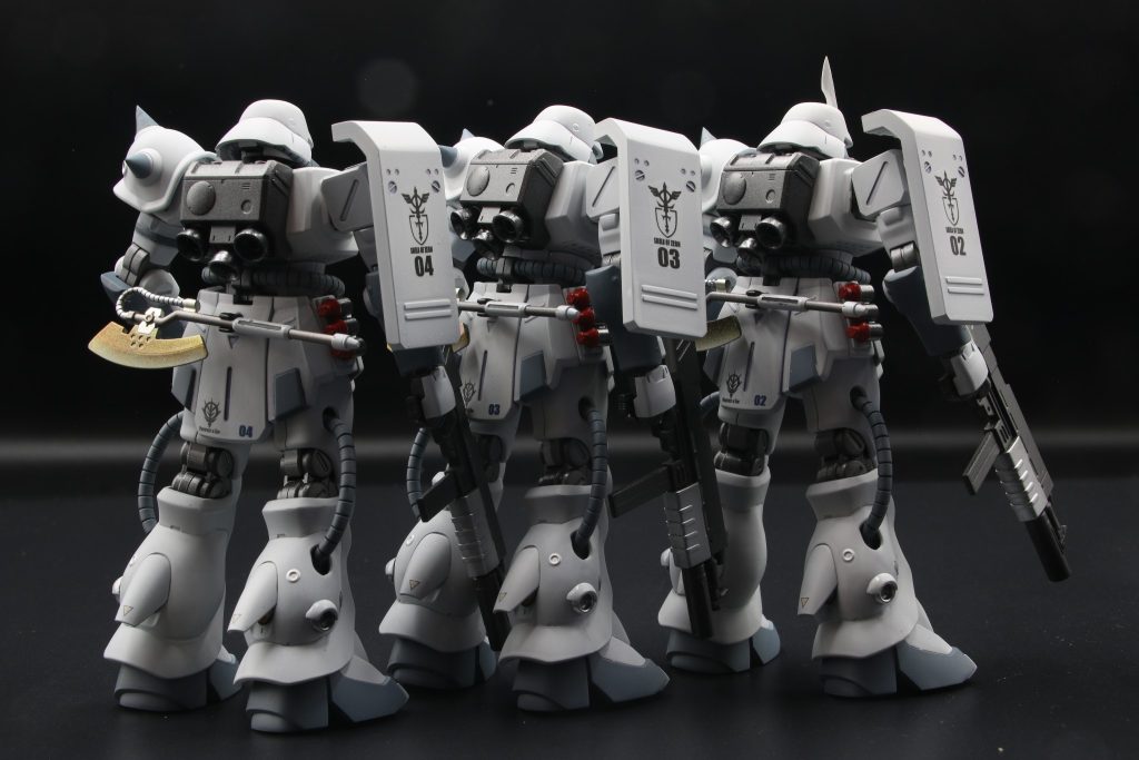 マーキングは少なめ。足と褌の三角と鼻先以外は全て自作デカールです。武器類塗り分けてますが写真だとあんまりわかんないですね。