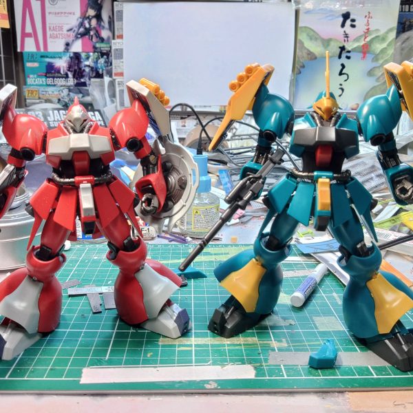 ギュネイ機を作るとなると、やはりクェス機と並べたくなるクェスはパイロットセンスは抜群だが、さすがにギュネイほど強くはないだろうということで、こちらはギュネイよりはこじんまりとした作りにしたいカブトムシに例えるならギュネイ機をオス、クェス機をメスというイメージヤクト・ドーガは同じ機体なので体型に違いは無いはずなだが、ここはパイロットの性格も含めて差を出していこうと思う&nbsp;（3枚目）