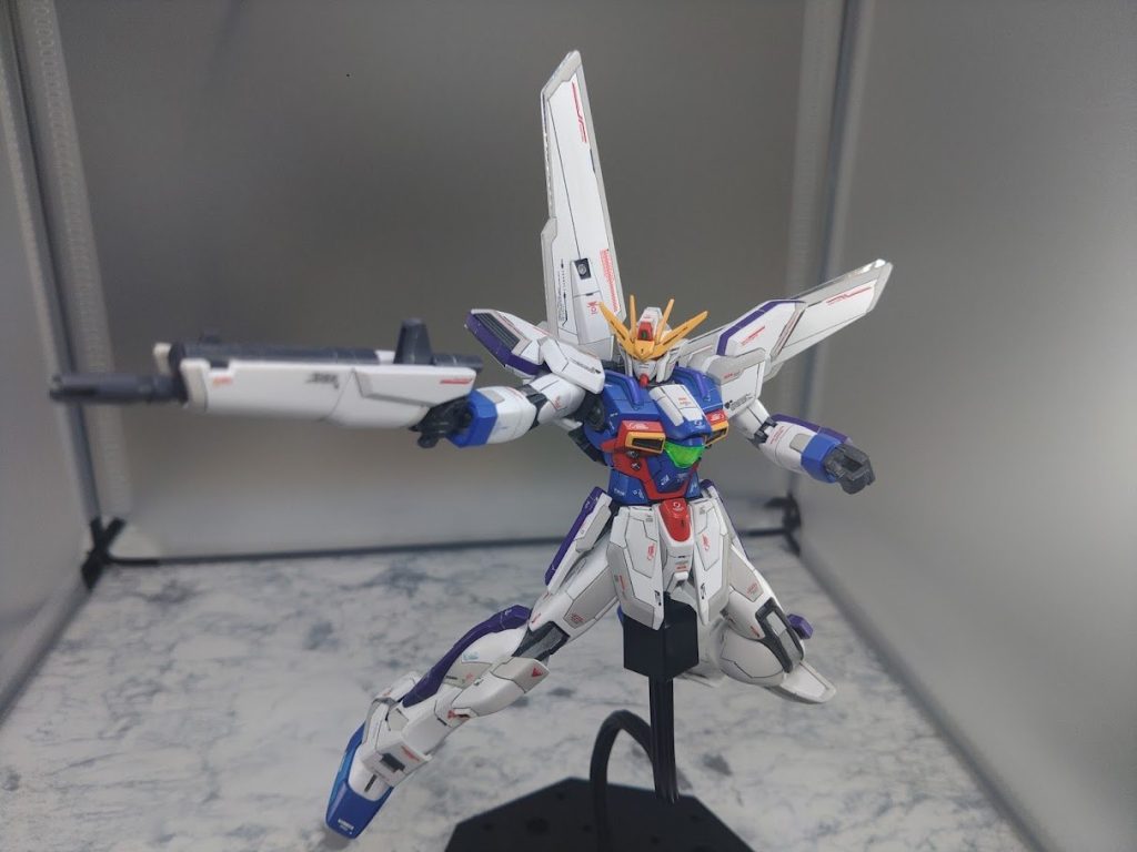 HGガンダムX–3枚目/制作者：Larme
