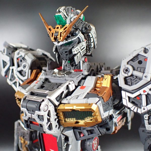 PGU νガンダムインナーフレーム完成しました。変更点メッキは剥がして塗装に置き換えています。リード線は質感がイマイチに感じたのでメッシュコードに変更しました。&nbsp;（5枚目）