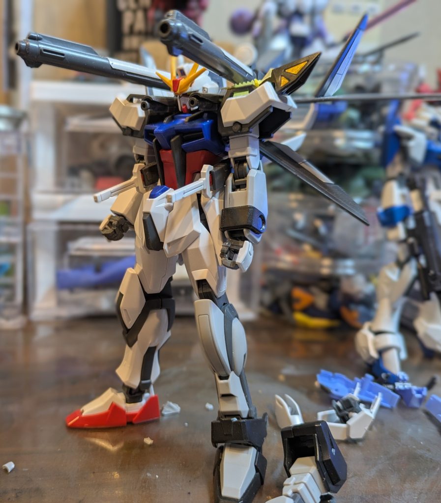 制作スタート時のイメージの作り込みです。いつもこんな感じでバランスとか組み付け易さを確認してます。