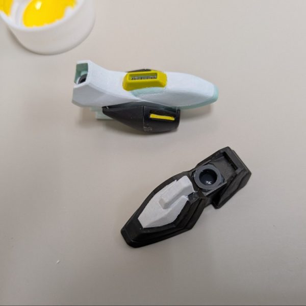 クイズです。製作途中のこれは、何のキットでしょうか？