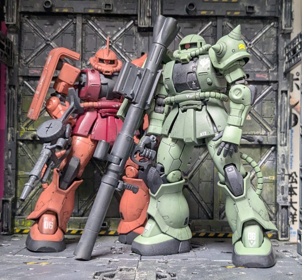 量産型のほうは、実は筆ではなくてガンダムマーカー全塗装。この緑はなぜかムラもあまり出ず結構綺麗に塗れている気がします。シャアズゴをマーカーで塗ったときは散々だったのに。ただマーカーなので塗膜が弱いんですよね。トップコートはしてるんですが、汚し作業するのを躊躇して、そこで止まってます。