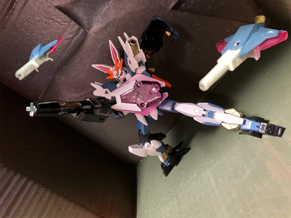 ガトリングじゃなければほんと構成が似てるよな、ユニコーンガンダムと。