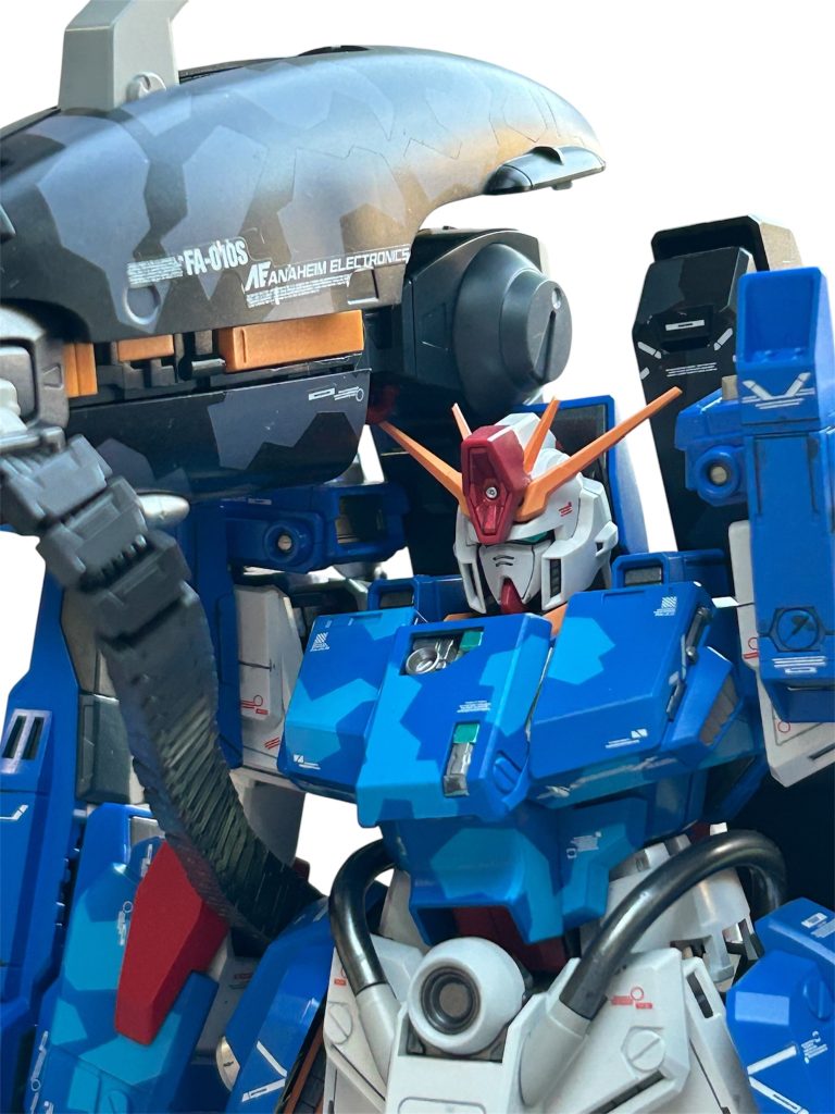 ハイパーメガカノンもスプリット迷彩。
