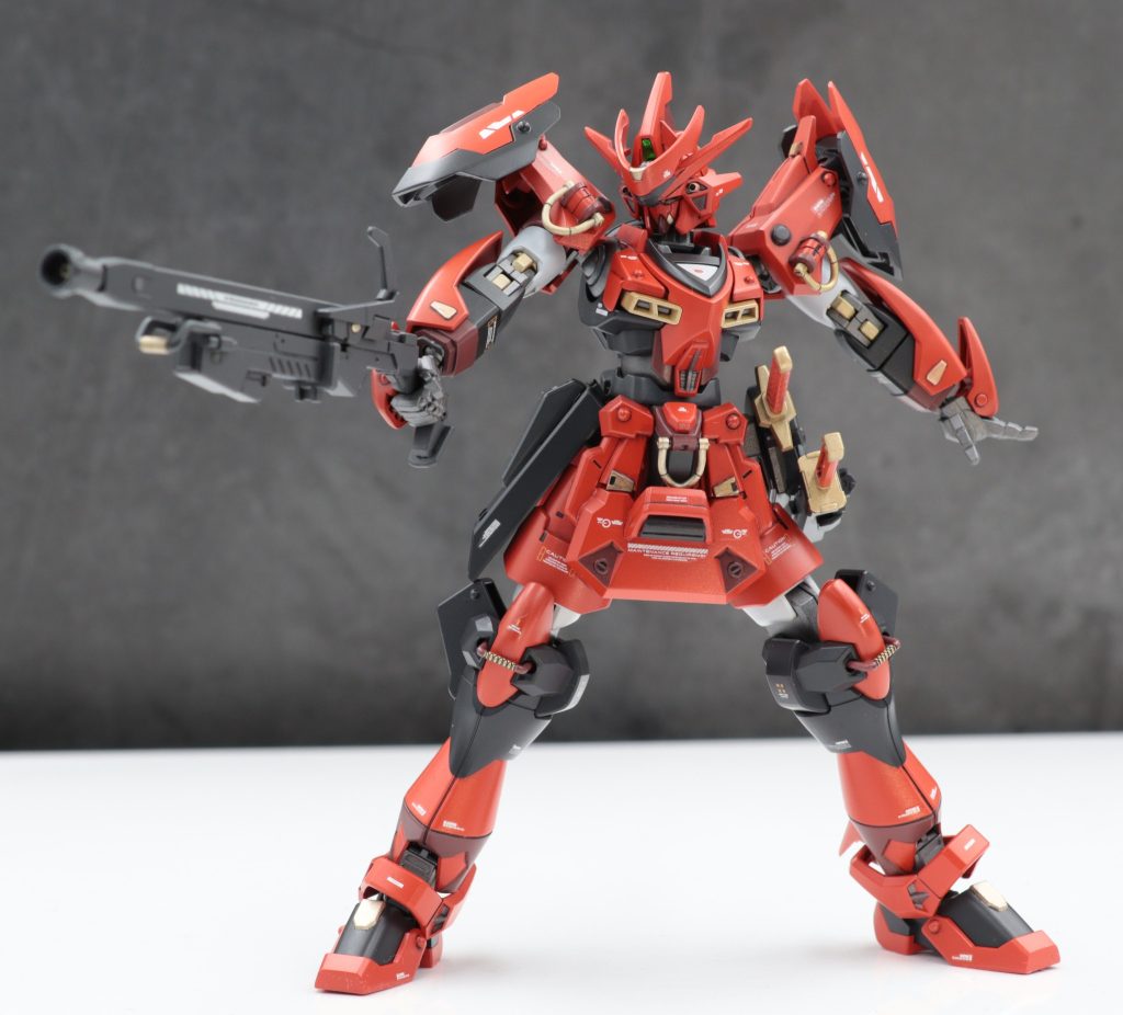 ライフルはピーコックスマッシャーを火縄銃っぽく改造。サイドアーマーに取り付け可能です。