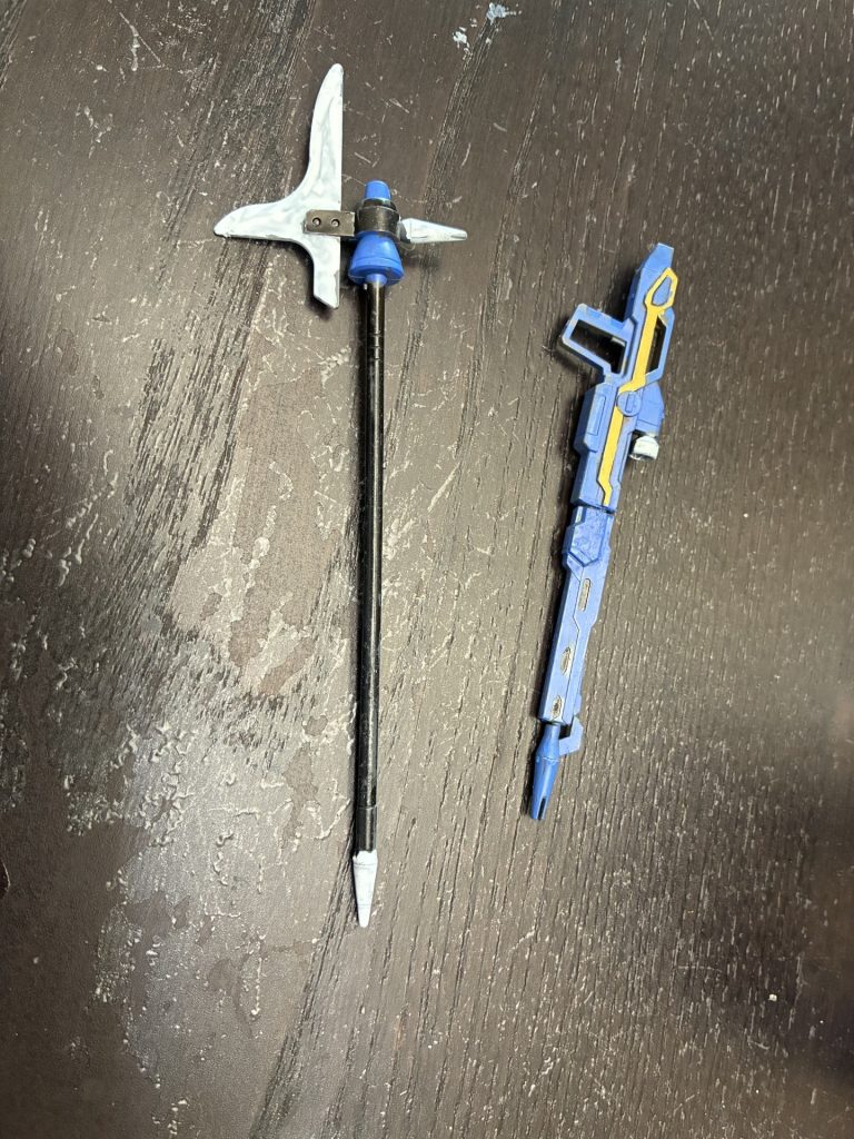 ビームライフルはカオスとガイアの武器を強引にくっつきました