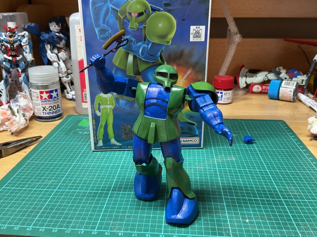 旧キット1/144旧型ザク–3枚目/制作者：匿名