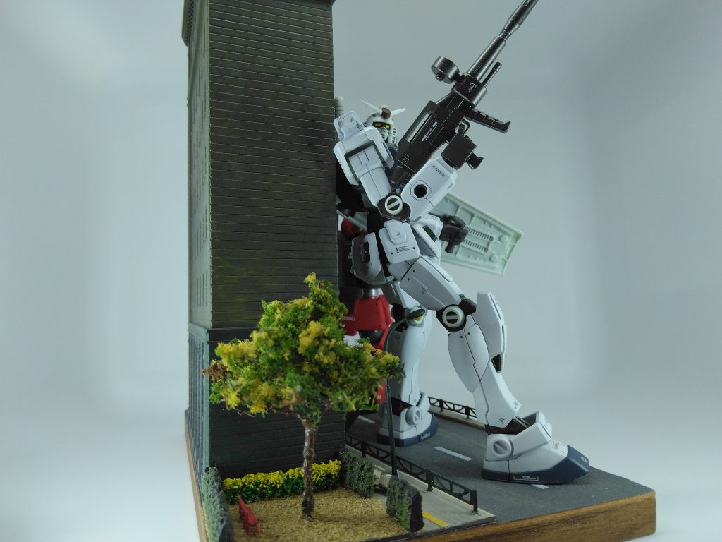 緊迫の市街地戦–4枚目/制作者：わくまに