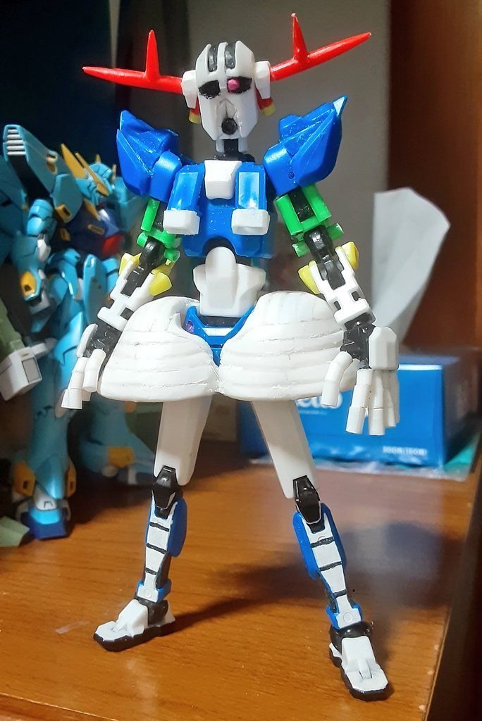 隠し足を下ろすとパーフェクトジオングに！！コレジャナイ感が半端ないです。