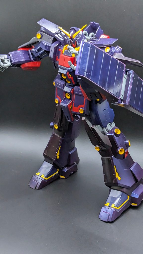 サイコガンダムマークIIは、自分の好きなモビルスーツでもあり、サイコガンダムマークIIの不気味なイメージが、LEDでツインアイを発光させる事により、一層引き立ったと思います。😌&nbsp;&nbsp;