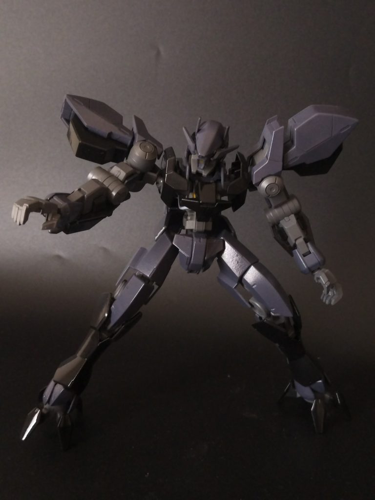 掴みかかりからのパイルバンカー。絶対塗膜削るので展開はナシ。やりましたよクランク二尉！のためだけに流星号が欲しくなる...