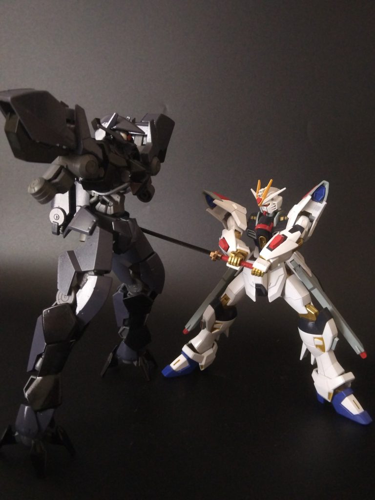 ガンダム違いに刺されて〆。バルバトスの第6形態は見かけないしクタン参型まで買わないと完全に再現出来ないのが歯がゆいところ。フルメカニクスで新しく出るらしいのでそちらも楽しみですね！