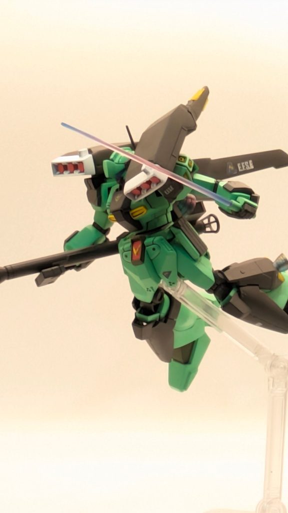 スタークジェガン。UCではじめて、劇中に登場したモビルスーツ。初見のイメージは、「へージェガンの強化タイプ、でも量産機だから、すぐにヤラレるでしょ」なーんて、思って見てたら、「おっ！！(⁠☉⁠｡⁠☉⁠)⁠!コイツかなり強い、パイロットは、誰や？！」って、だんだん格好良く思えてきて、クシャトリヤには、最後一歩及ばずだったけど、好きになってました。人それぞれ好みは、あるけど私は、ユニコーンガンダムより好きですね😅さてさて、私の好みの話しは、この位にして、ガンスタ運営様に感謝の意味も込め今回の作品を見て下さいませ。😌&nbsp;