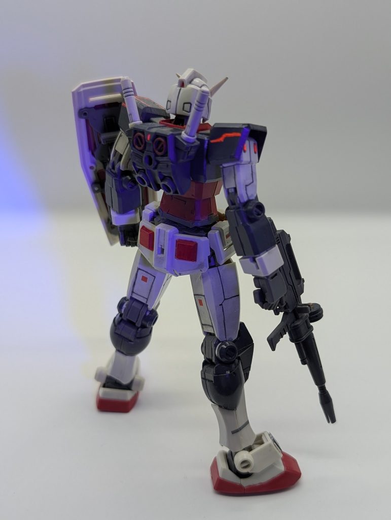 Backプロポーションは弄っていません。水転写デカールは旧HGガンダムのキットのものを使用しました。