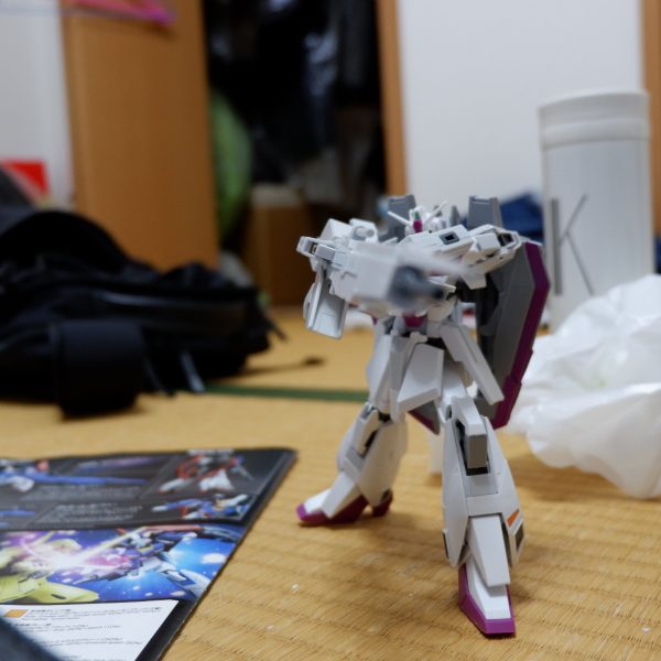 5年前に作りました。背景はGemini君にお願いした。Gemini君、なんかウェイブライダーになにかおかしなことしてないかい？（7枚目）