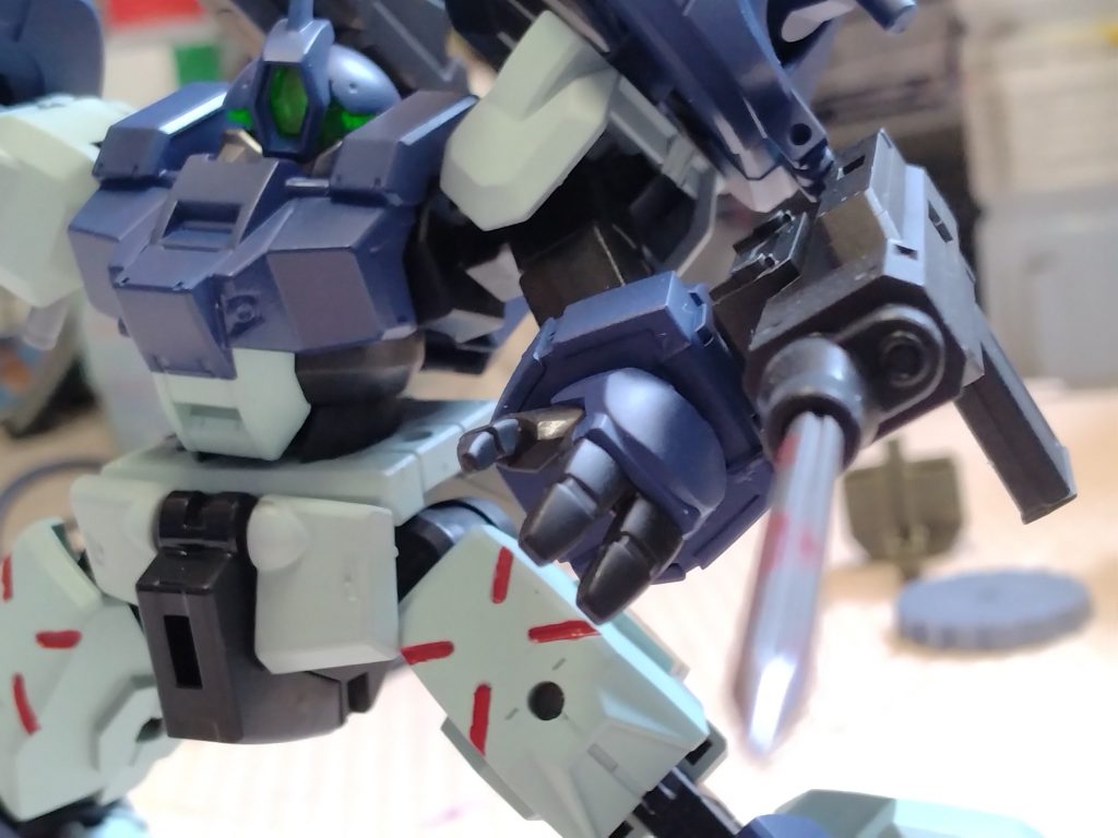 今回初めてライトブルー使いましたが明るいですね〜