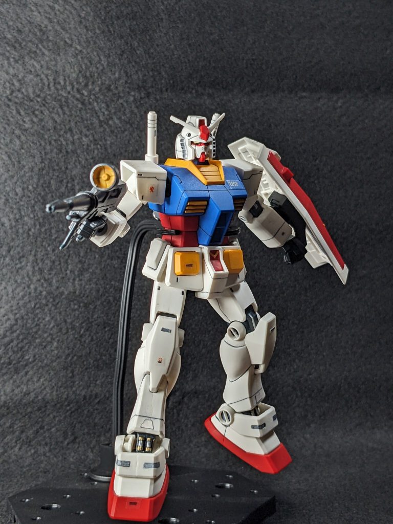 最初はスジボリなどをしないで、原作通りの色使いにしようと思いましたが、だんだんと欲が・・