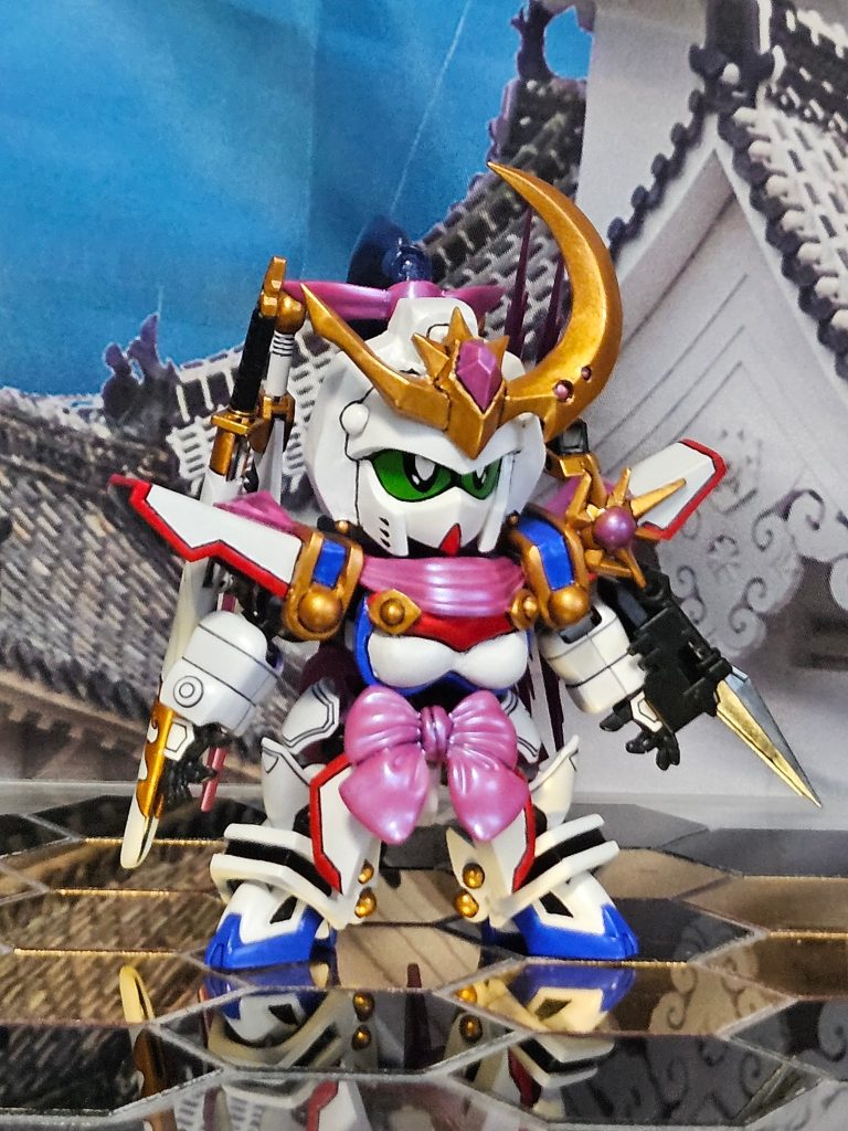 彗蓮 デザイン(ライジングガンダム＋F91)頭・孫尚香ガーベラ。肩・プラ板＋パテベース・F9ノ1改を使用