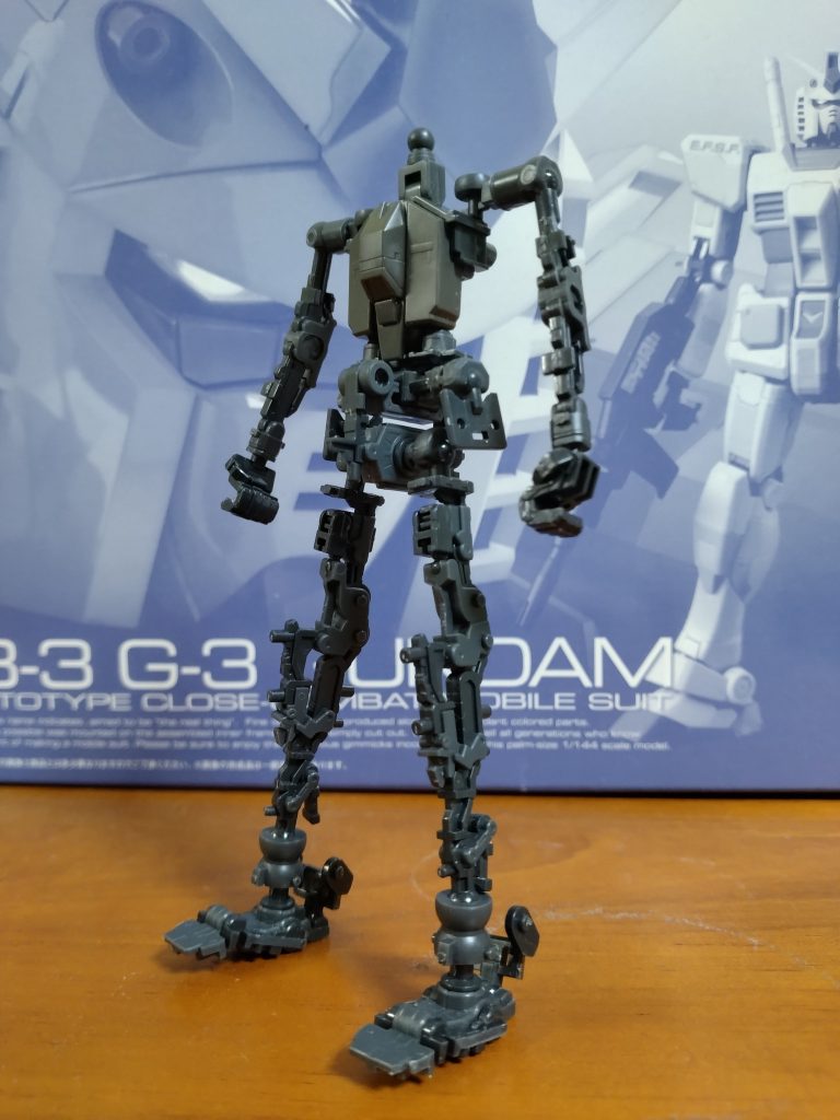 作品名：RG RX-78-3 G-3ガンダム製作開始<p>RG RX-78-3 G-3ガンダムの製作を始めました。 フレームだけできました。 コアファイターが大きい。</p>
