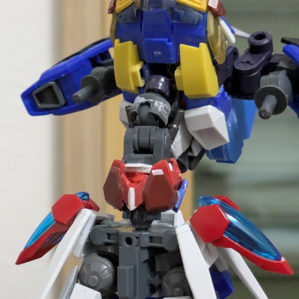 (」・ω・)ｵｯｽ俺アヤと申す、基本的に制作過程はXに投稿してるからここじゃな疎か、思い出したらここにも残すつもりでやってますヴァルネイトシリーズが俺の中の設定にはあって、ザインが第2世代機設定でその次の世代が第三世代ヴァルネイト、ざっくりと言うとオリジナルフレームの実装ですな、まあこの通りね動くわけで。まだ装甲が足りないのでプラ板で制作しようと思ってます、（4枚目）
